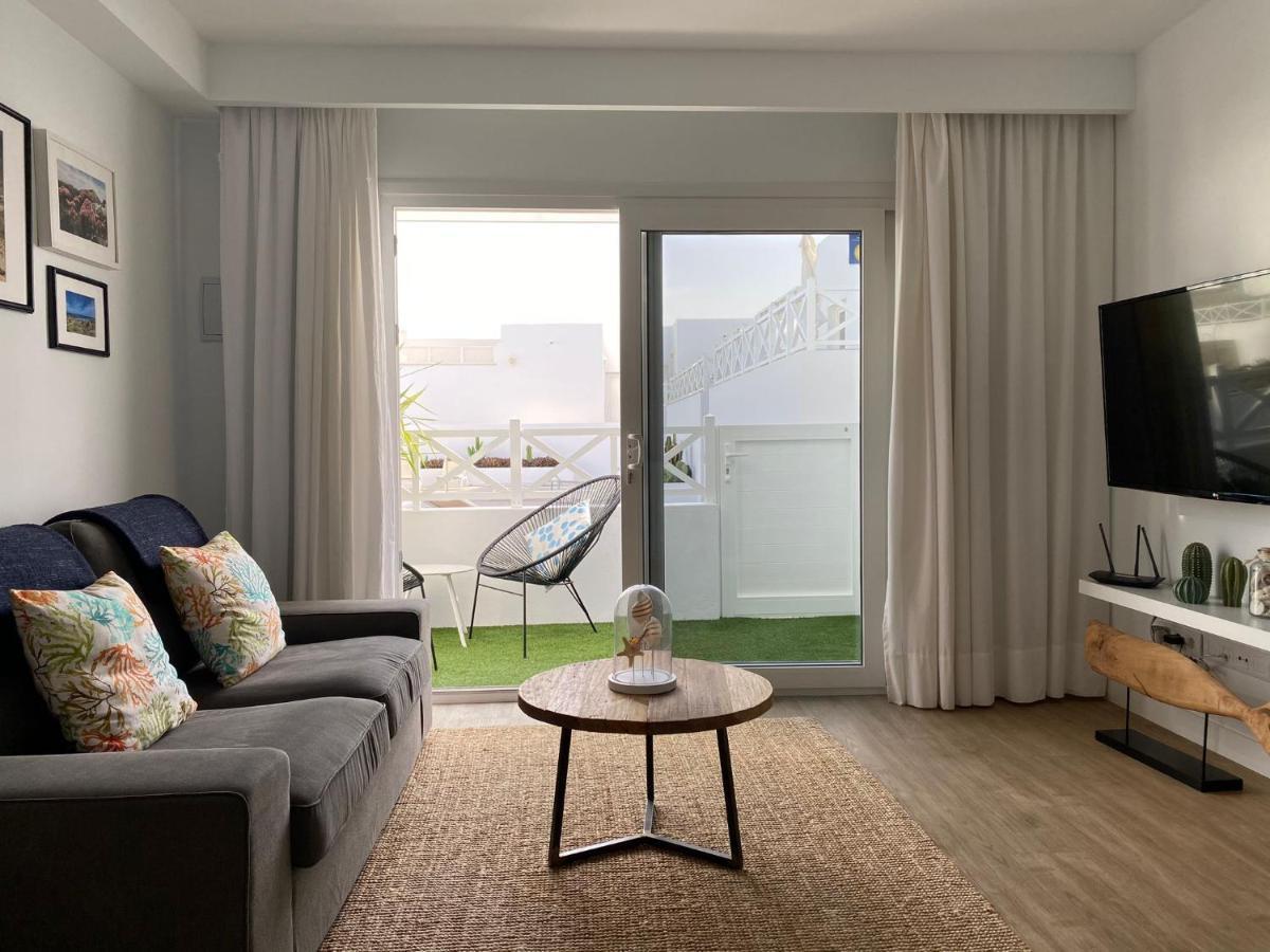 Flower Beach Suite Pool Playa Honda  Exterior photo